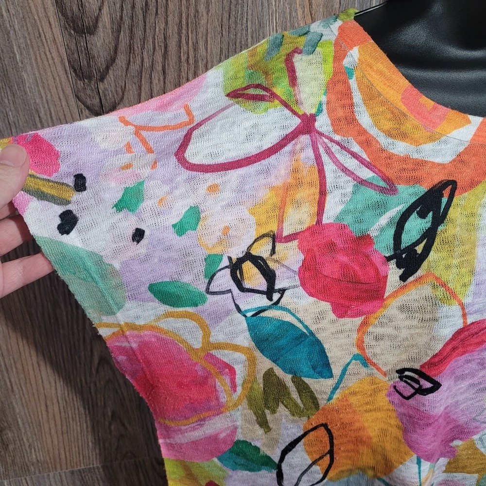 Jess & Jane Sangria Light Knit Top Chiffon Asymmetric Contrast L Vibrant Floral - Picture 4 of 12
